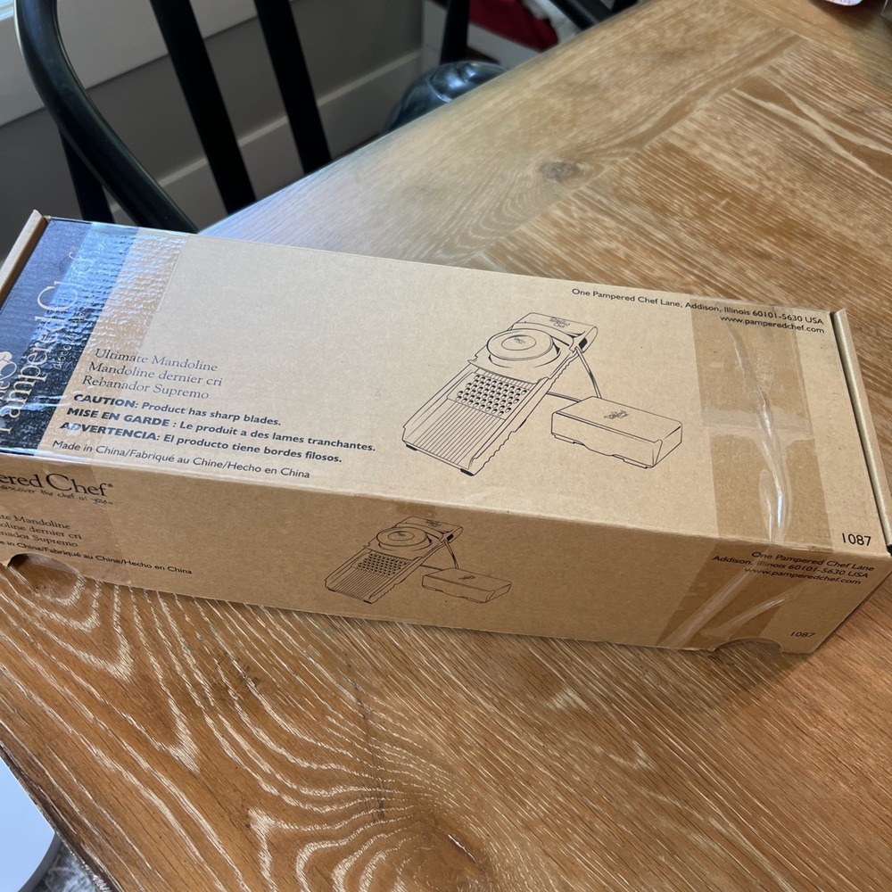 Pampered Chef Ultimate Mandoline 1087 - New in Box